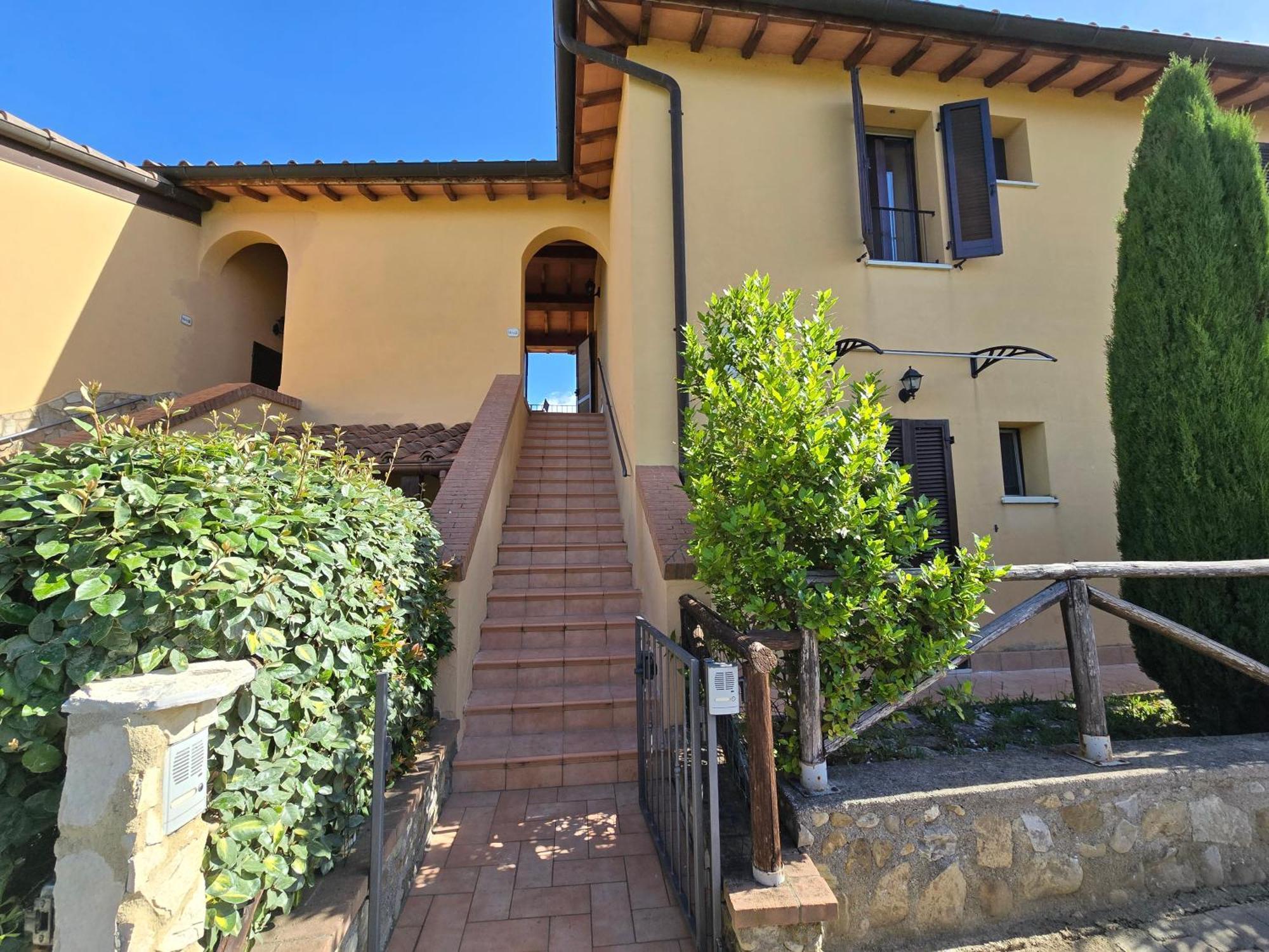 Finestra Della Val D'Orcia Apartment Contignano Exterior photo