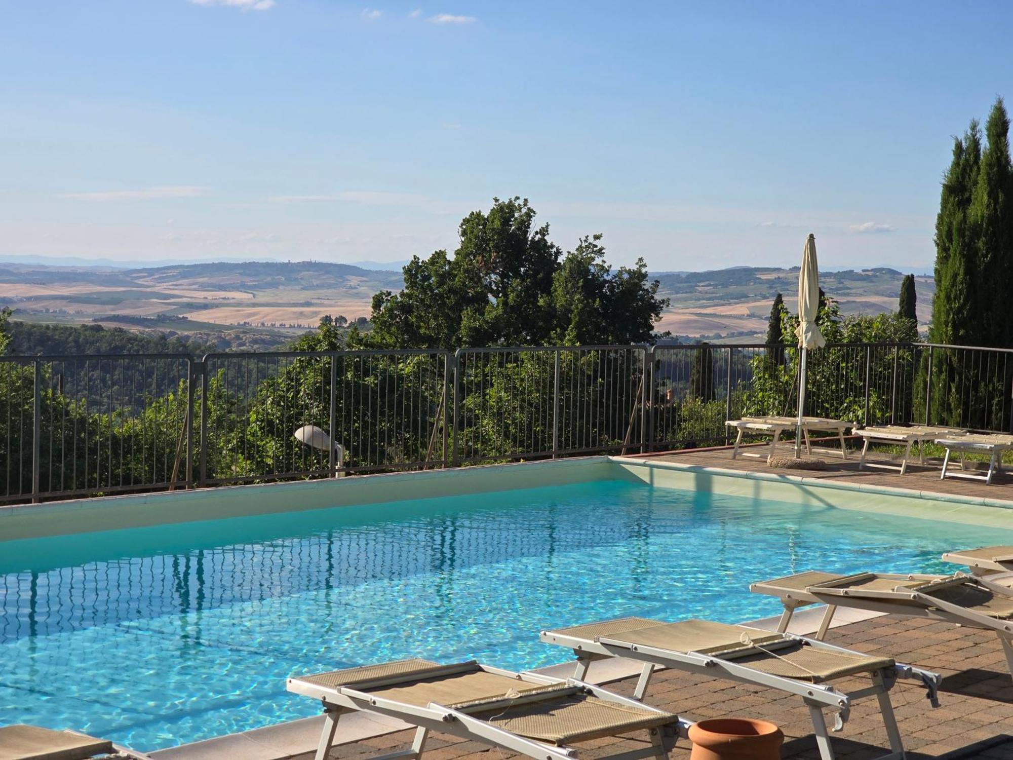 Finestra Della Val D'Orcia Apartment Contignano Exterior photo