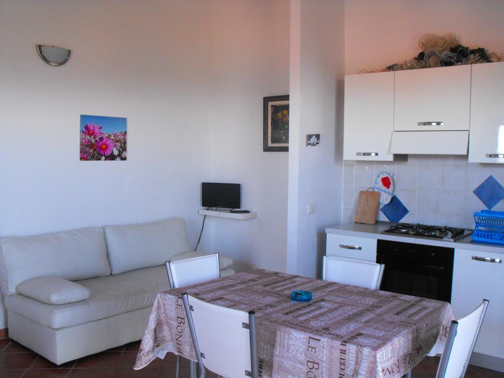Finestra Della Val D'Orcia Apartment Contignano Exterior photo
